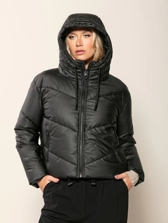 Jaqueta puffer com capuz, bolsos e fechamento em zíper Biamar 51037