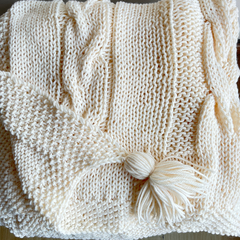 Imagen de Manta tejida a mano Lauren - Cruda Off White