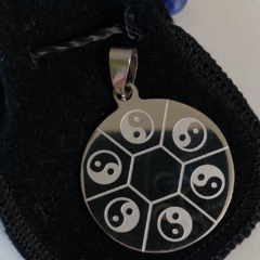 pingente yin yang