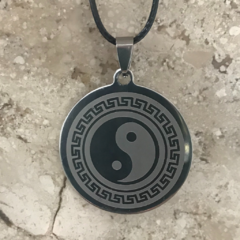 pingente yin yang