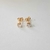 Brinco de pedrinha cristal segundo furo 3mm folheado a ouro 18k - comprar online
