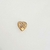 Pingente de coração com design de casal em baixo relevo folheado a ouro 18k com ródio branco - comprar online