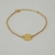 Pulseira com medalhas lisa e letra folheada a ouro 18k - comprar online