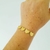 Pulseira de coração com fecho ajustável folheada a ouro 18k