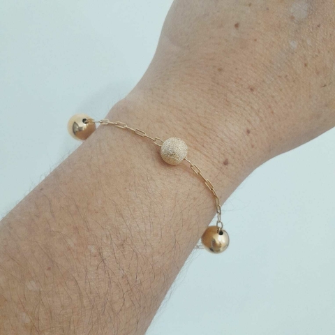 Pulseira de bolinhas lisas e foscas folheada a ouro 18k