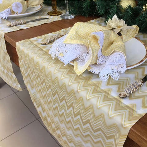 TRILHO CHEVRON AMARELO, BRANCO E DOURADO