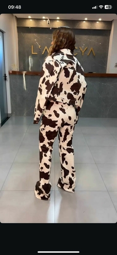 JAQUETA COW PRINT na internet