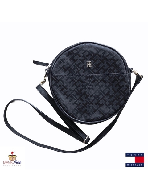 Bolsa Crossbody Tommy Hilfiger redonda preta