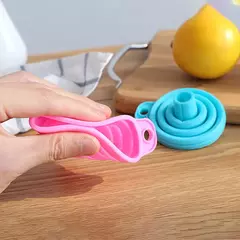 Mini Funil Dobrável de Silicone - Utensilios do Brasil