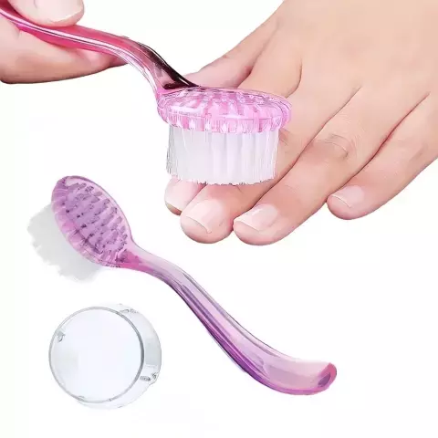 Cepillo para uñas con mango