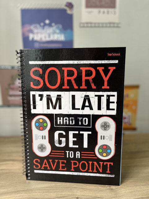 Caderno Universitário 10 matérias Game - Pequena avaria