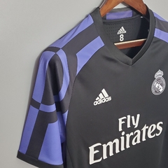 2015/2016 RETRO REAL MADRID na internet
