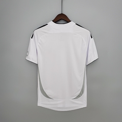 2022 “TEAMGEIST” REAL MADRID - loja online