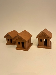 CASINHA DE CERAMICA UTILITARIO DECORATIVO