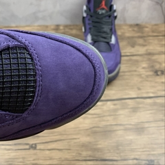 Jordan 4 Retro Travis Scott Purple (Friends and Family) na internet
