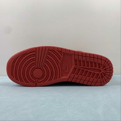 Jordan 1 Retro High OG Satin Bred