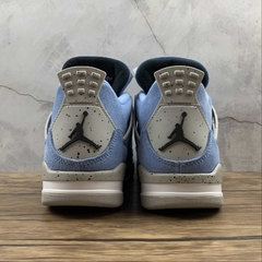Jordan 4 Retro University Blue - Born Sneakers