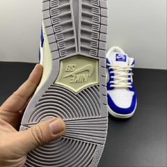 Imagem do Nike SB Dunk Low Pro Fly Streetwear