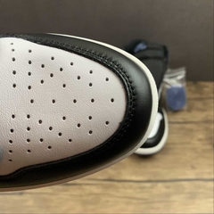 Jordan 1 Retro High Blue Moon na internet