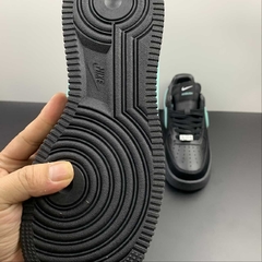 Imagem do Nike Air Force 1 Low Tiffany & Co. x Ambush Custom