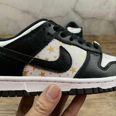 Nike SB Dunk Low Supreme Stars Black - Born Sneakers