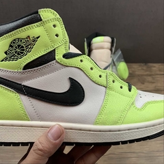 Jordan 1 Retro High Volt - Born Sneakers