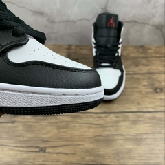 Jordan 1 Mid Black Chile Red White - comprar online