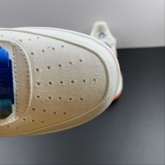 Nike Air Force 1 Low New York Knicks na internet