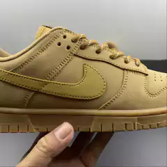 Nike Dunk Low Flax - Born Sneakers