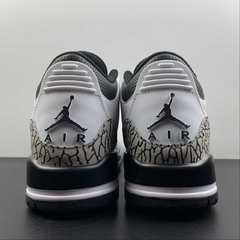 Jordan 3 Retro Infrared 23 - Born Sneakers
