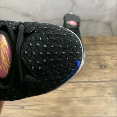 Nike LeBron 18 Multicolor na internet