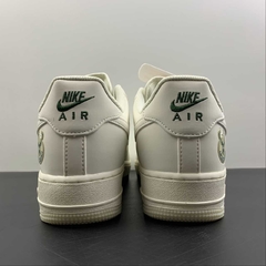 Nike Air Force 1 Low 07' Milwaukee Bucks Custom - Born Sneakers