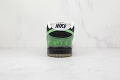 Nike SB Dunk Low C&K na internet