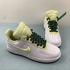 Nike Air Force 1 Low GS Big Tongue na internet