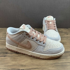 Nike Dunk Low Fossil Rose na internet