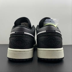 Jordan 1 Low White Black Green - Born Sneakers