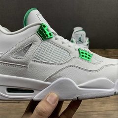 Jordan 4 Retro Metallic Green - Born Sneakers