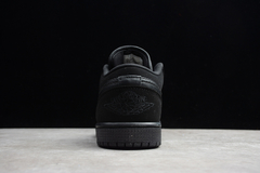 Jordan 1 Low Triple Black