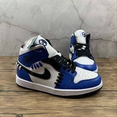 Jordan 1 Mid Sisterhood na internet