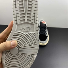 Imagem do Jordan 1 Low Travis Scott Silver Phantom