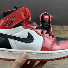 Jordan 1 High Zoom Air CMFT Patent Chicago - Born Sneakers