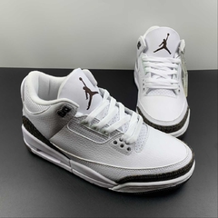 Jordan 3 Retro Mocha na internet