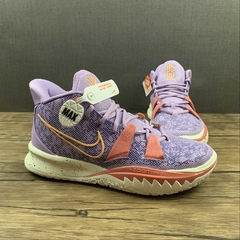 Nike Kyrie 7 GS Daughters na internet
