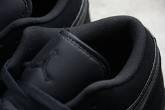 Jordan 1 Low Triple Black - Born Sneakers