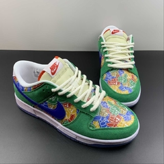 Nike Dunk Low Foam Finger na internet