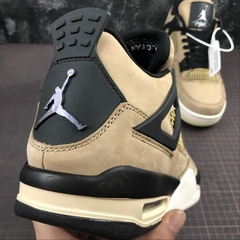 Jordan 4 Retro Fossil na internet