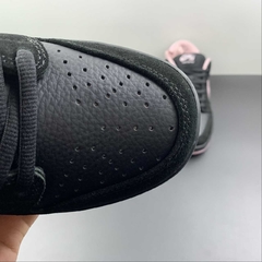 Nike SB Dunk Low Black Washed Coral na internet