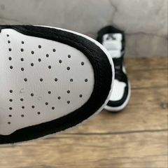 Jordan 1 Retro High Twist na internet