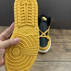 Jordan 1 Retro High Pollen - comprar online