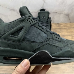 Jordan 4 Retro Kaws Black - Born Sneakers